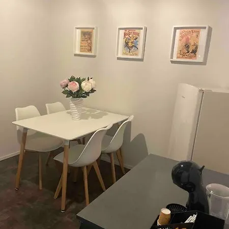 Cucchiari 2 * Modena